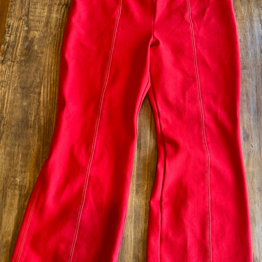 Anthropology Essential Crop Flare size L so cute and extremely comfortable!